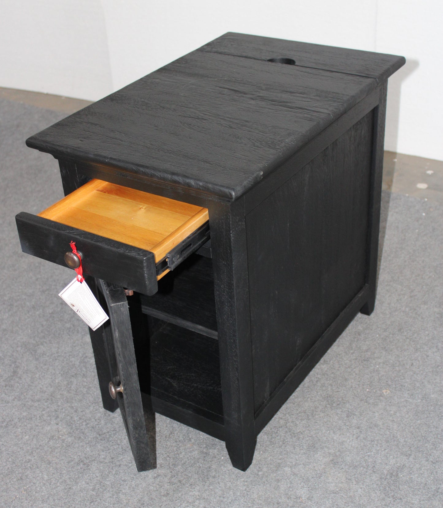 New Traditions Power Chairside Table - Black